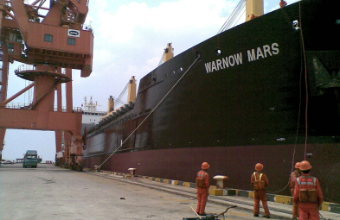 国际干散货船运输需求依然低迷