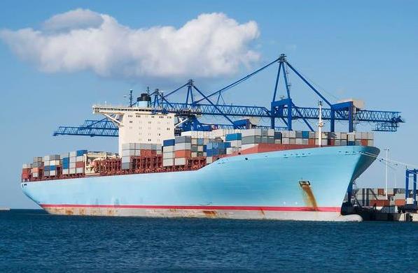 散货船公司在经济全球化进程中所发挥的作用