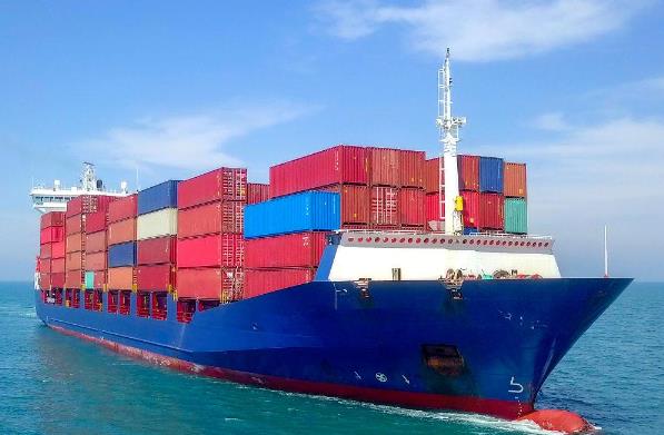 散货船海运的风险与效益有哪些？