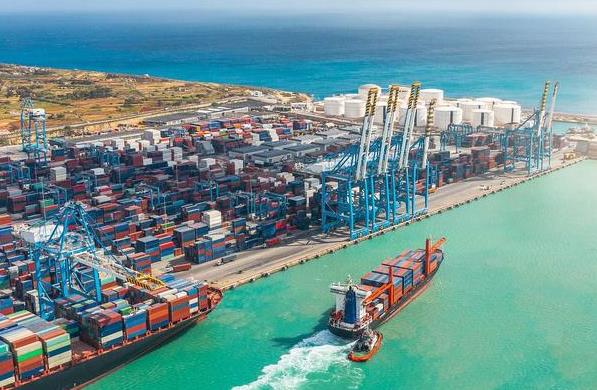 散货船运输对全球贸易的发展起到了重要作用