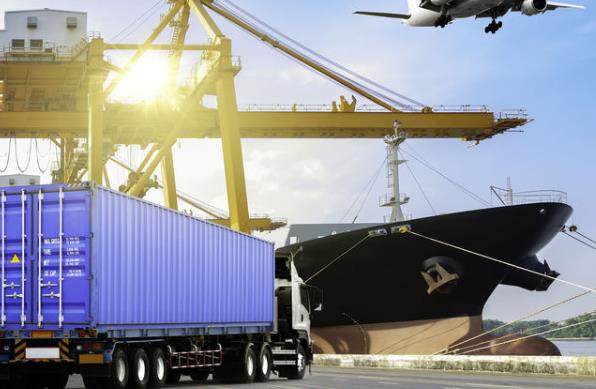国内散货船运输公司面临着激烈的市场竞争和复杂的运输环境