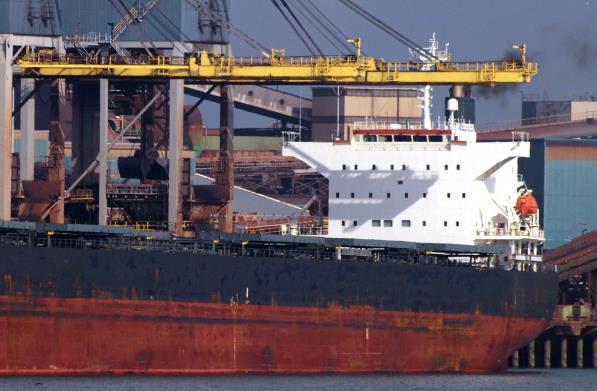 随着全球贸易的不断发展，散货船海运公司承载着大量的货物运输任务