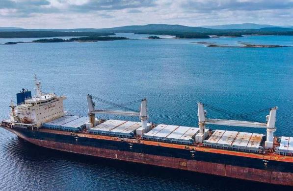 散货船海运货代在全球贸易中的重要性以及它们的功能与优势是什么？