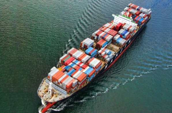 选择一个优秀的散货船货运代理是确保运输工作顺利进行的重要环节