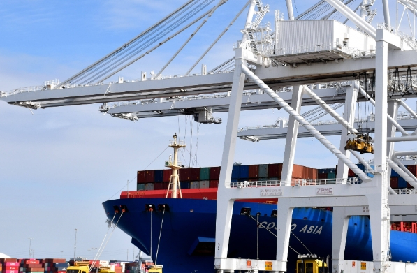 散货船运输的特点、优势以及未来发展趋势是怎样的？