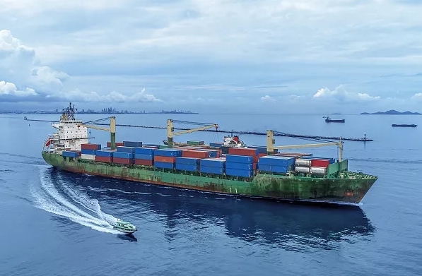 如何保障内河散货船运输的安全和高效，成为船运行业亟需解决的难题