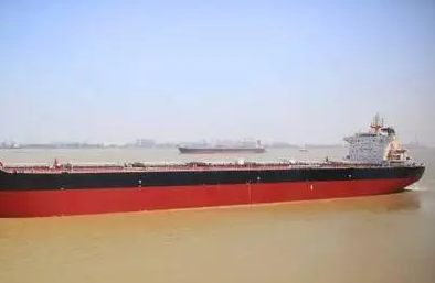 浅析不同类型散货船的运载能力和作业区域