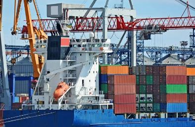 散货船公司在国际贸易中扮演着非常重要的角色