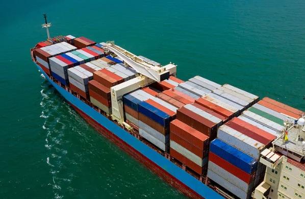 5000吨散货船是现代物流业的重要组成部分