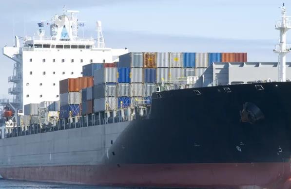 散货船货代是全球贸易中的重要环节，为不同行业企业提供运输服务