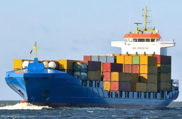 散货船货代是全球贸易中不可或缺的一环，承载着大量的商品运输任务